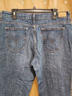 Levi's Classic Blue Denim Jeans - Back Pocket Detail